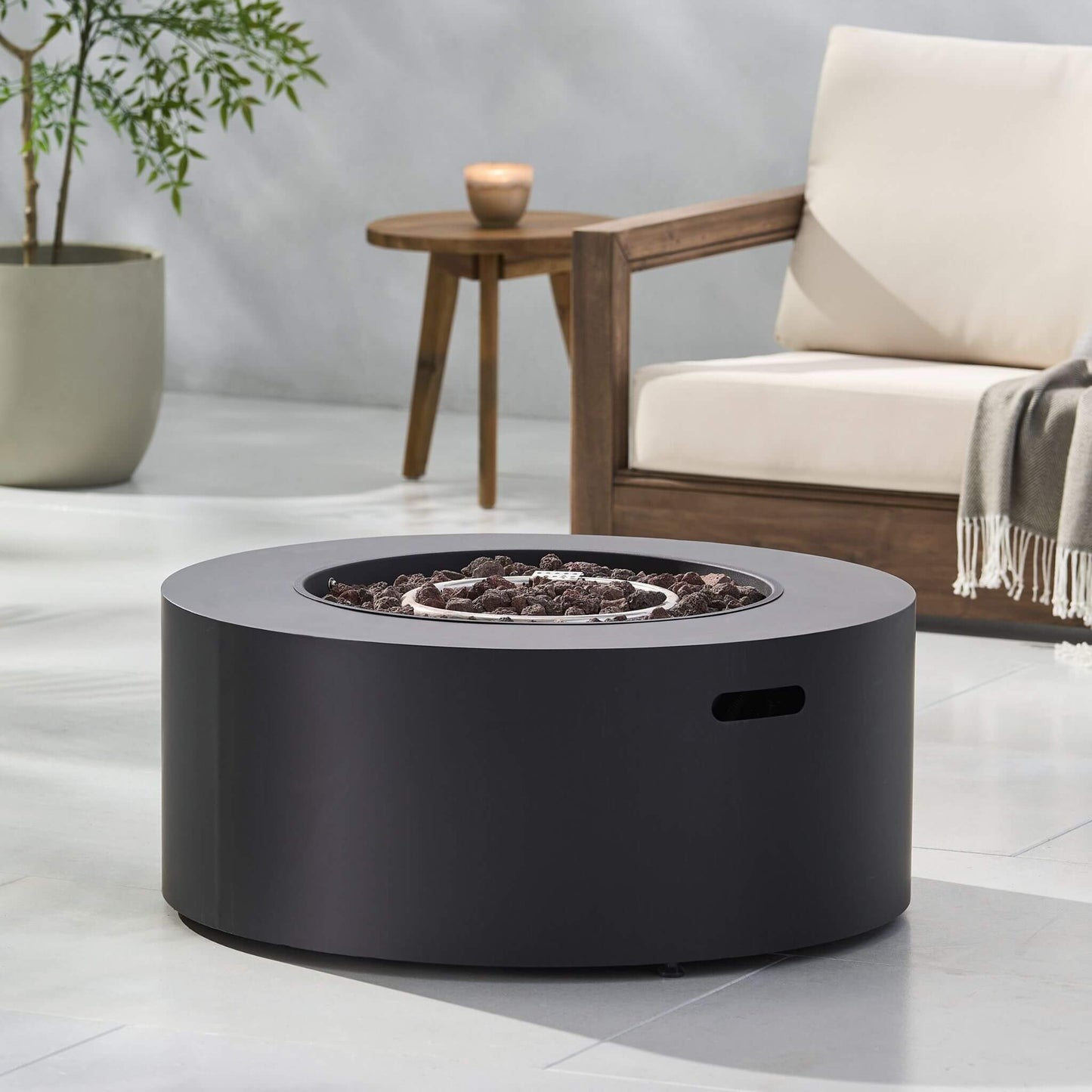 32" Modern Round Iron Fire Pit – 40,000 BTU Smokeless Propane Hearth